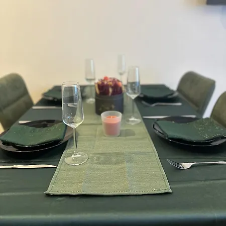 B64 Hill Lägenhet *